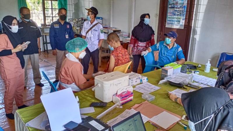Penyandang Disabilitas Kapuas Disuntik Vaksin Dinsos Kapuas Gelar Pelaksanaannya di Rumah Singgah Loka Bina Karya